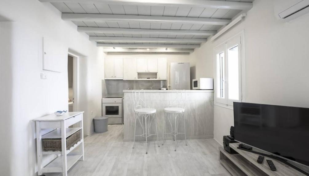 The Mykonist Seaside Villas & Suites Ornos By Amaris Mykonos Town Exterior photo
